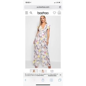 NWT Boohoo Plus Floral Jumpsuit - White